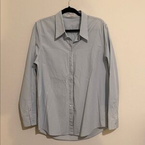 Aritzia Babaton Light Blue button-up shirt